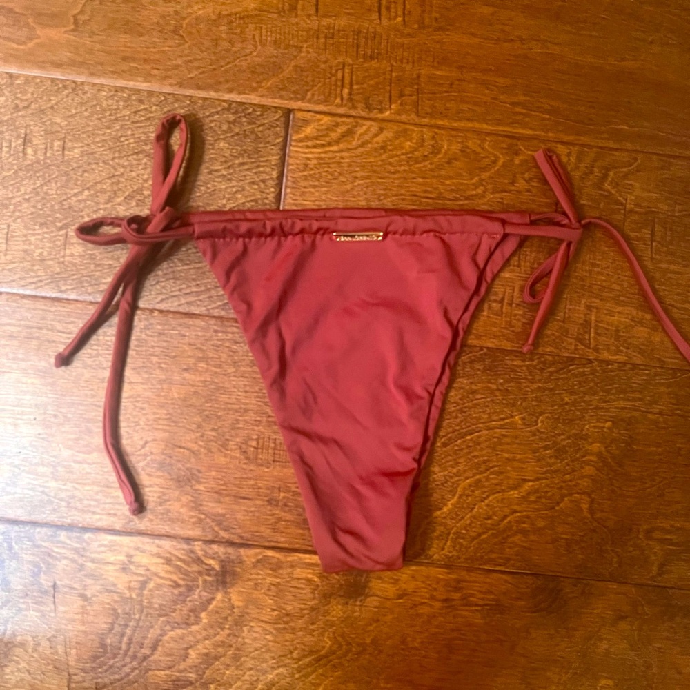 San Lorenzo Thong Bikini Bottom